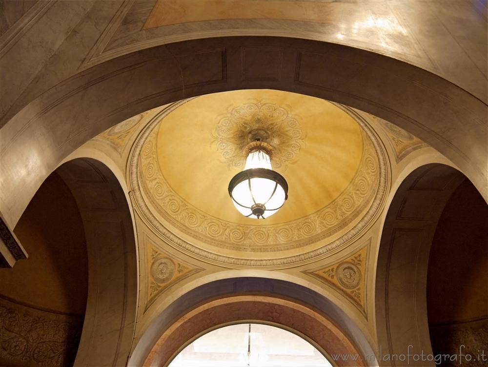 Milano - Dettaglio all'interno delle Gallerie d'Italia in Piazza Scala